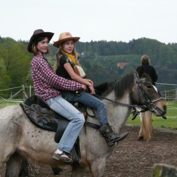 Die betrunkenen Cowboys auf der CV Ponyfarm 2010 - 33
